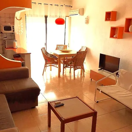 1 Bedroom Chaves, Praceta Vitorino Nemesio, * 알부페이라