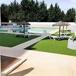 شقة 1 Bedroom Chaves, Praceta Vitorino Nemesio, البوفيرا