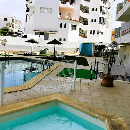 アパート 1 Bedroom Chaves, Praceta Vitorino Nemesio, *