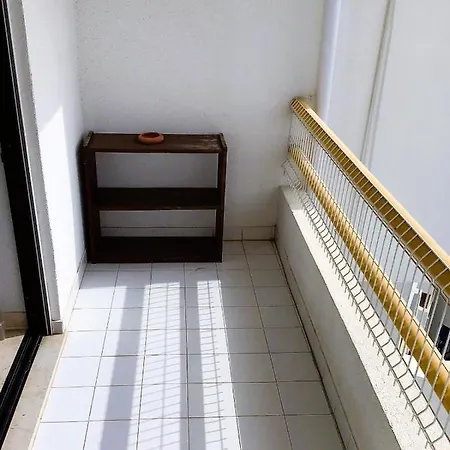 1 Bedroom Chaves, Praceta Vitorino Nemesio, アパート *
